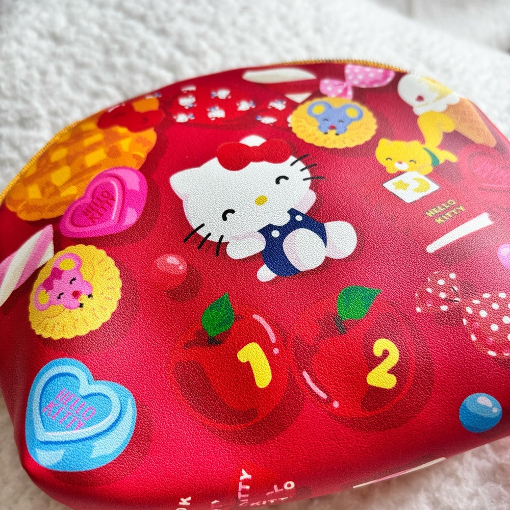 Hello Kitty Rare from Japan - Pouch - Picture 2 of 5